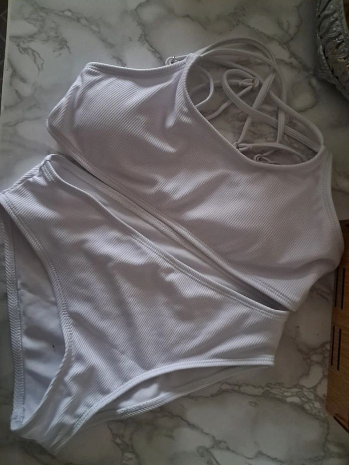 Maillot fille  11 ans - photo numéro 5