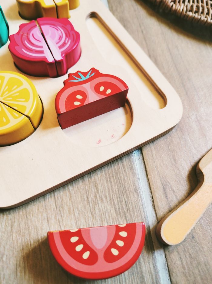 🍄 Dinette puzzle 2 en 1 légumes sur plateau en bois - photo numéro 3
