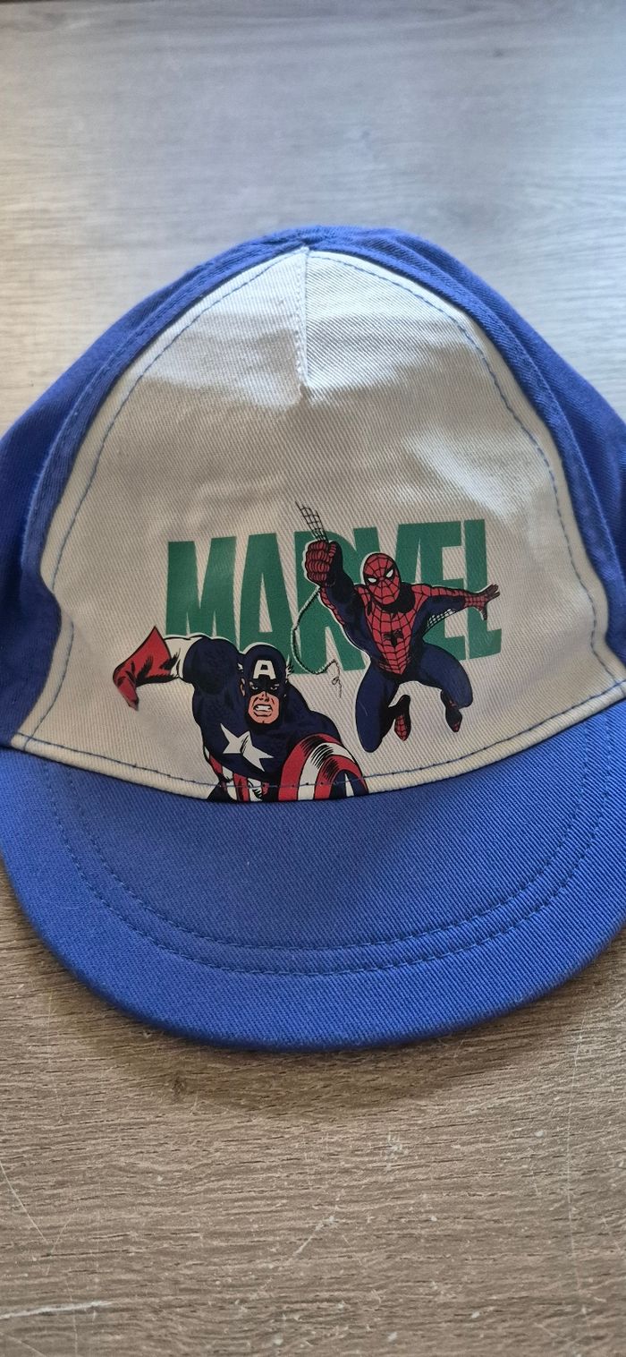 Lot casquette et bob Marvel 12-24 mois - photo numéro 6