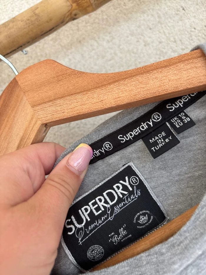 t-shirt gris superdry taille 38 - photo numéro 4