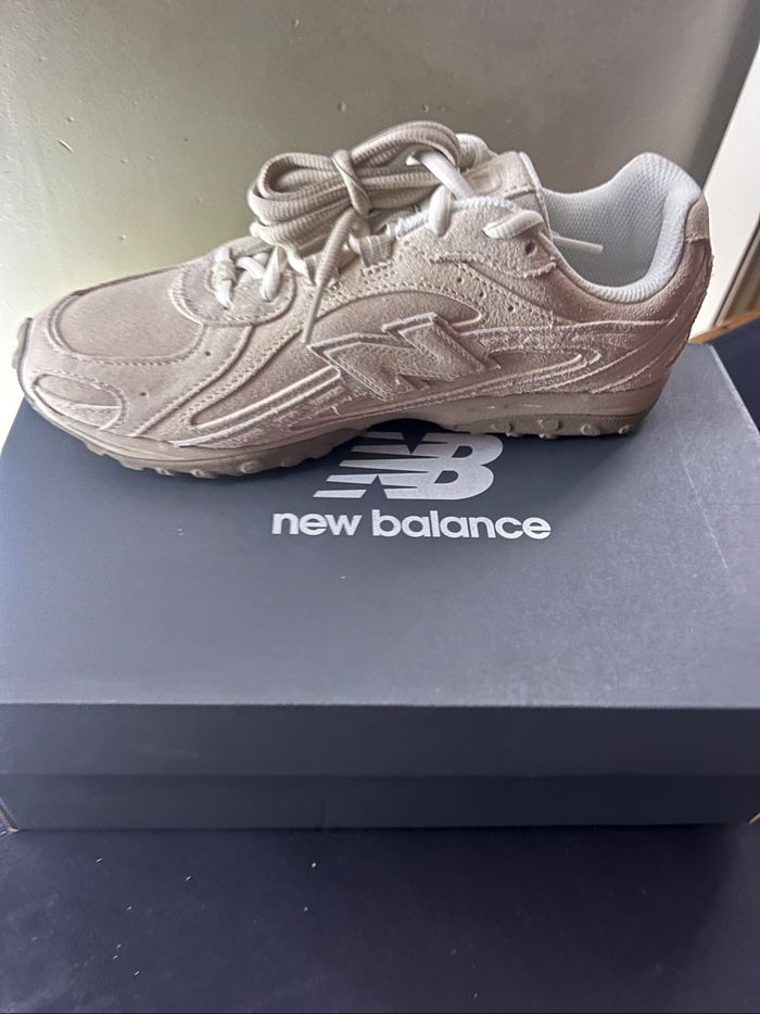 New Balance 204 l