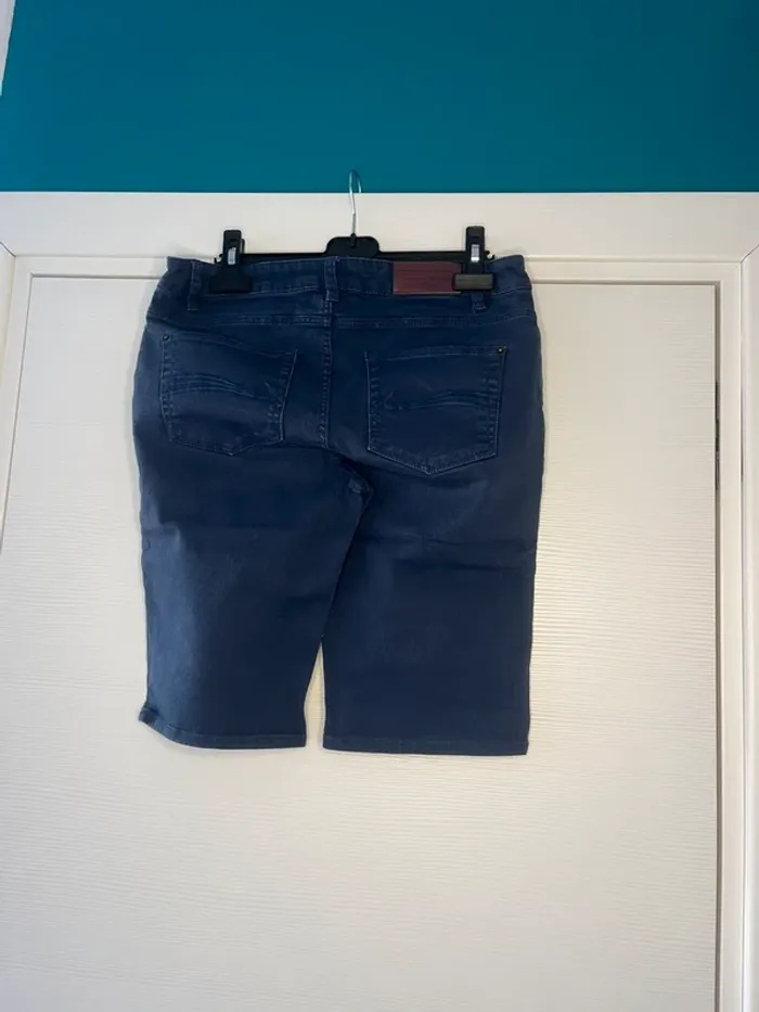 🔹 Bermuda en Jean Bleu Marine – Camaïeu 🔹 - photo numéro 2