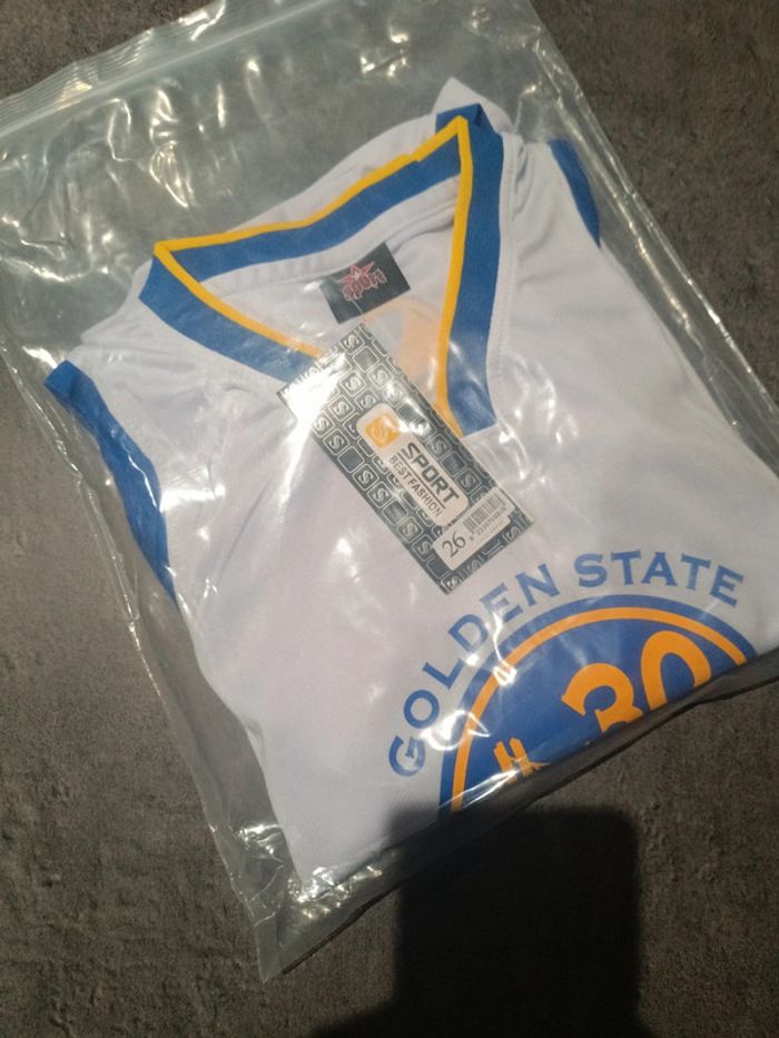Tenue NBA golden state warriors Stephen Curry blanc. T.26 - photo numéro 5