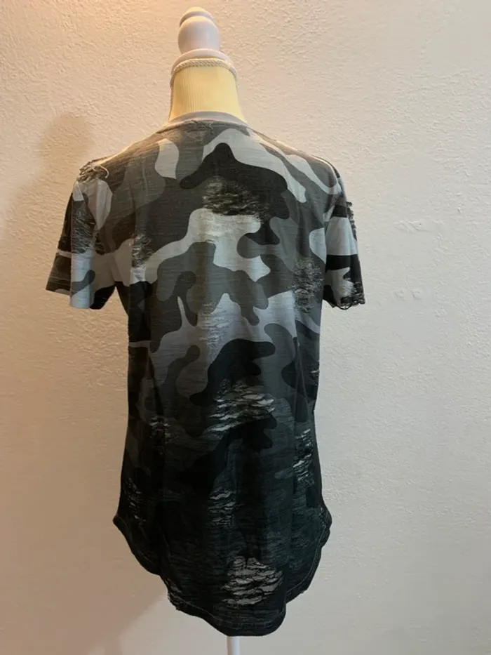 T-shirt long effet usé - John H - Taille M - photo numéro 3