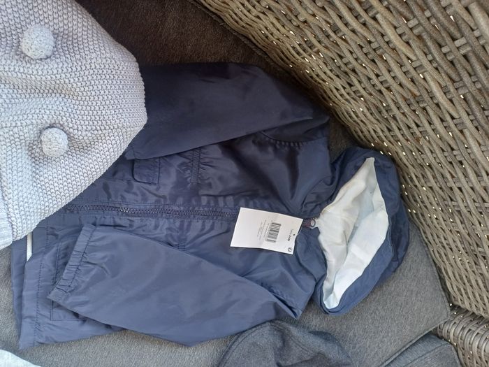 Lot de gilet parka et sweat 2ans - photo numéro 5