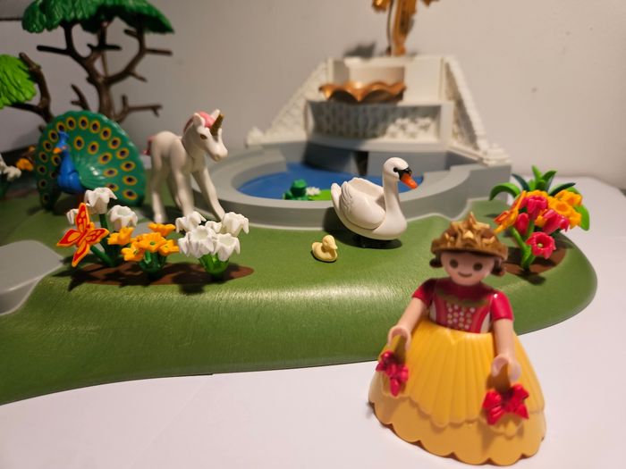Fontaine Royale avec Licorne Playmobil 4137 - photo numéro 3