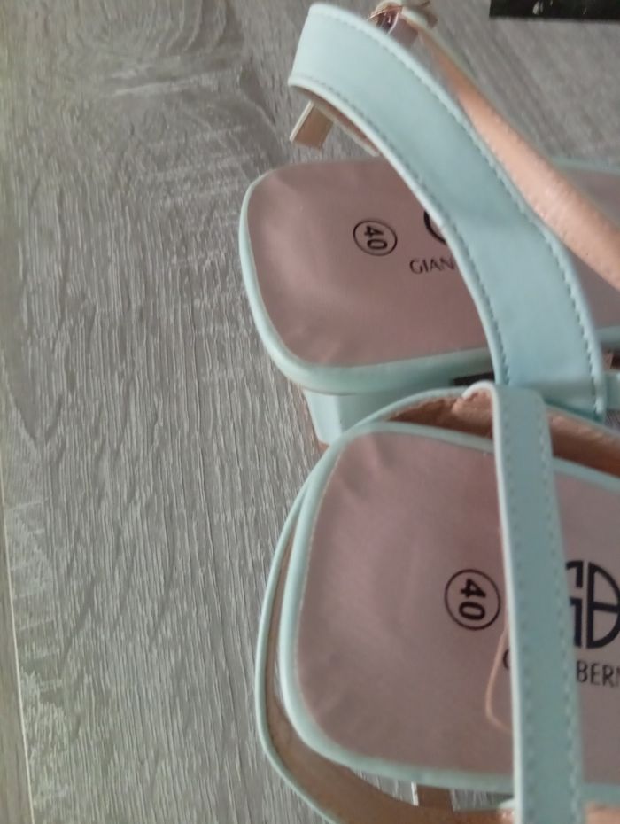 Jolie paire de sandales tressé p'tit talon - photo numéro 4