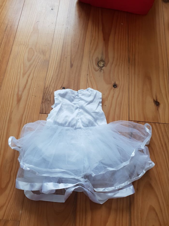 Robe blanche - photo numéro 2