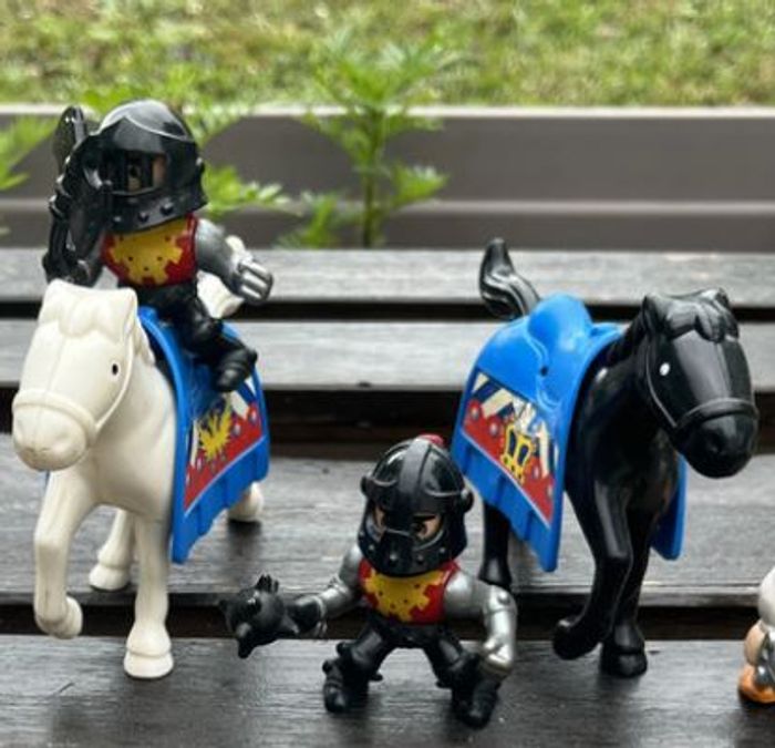 Figurines Robin des bois (4) & 2 chevaliers à cheval - photo numéro 3