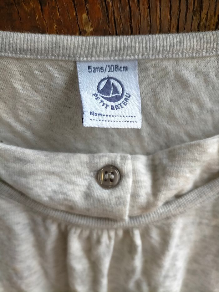 Tee shirt thermique Petit bateau 5 ans - photo numéro 2