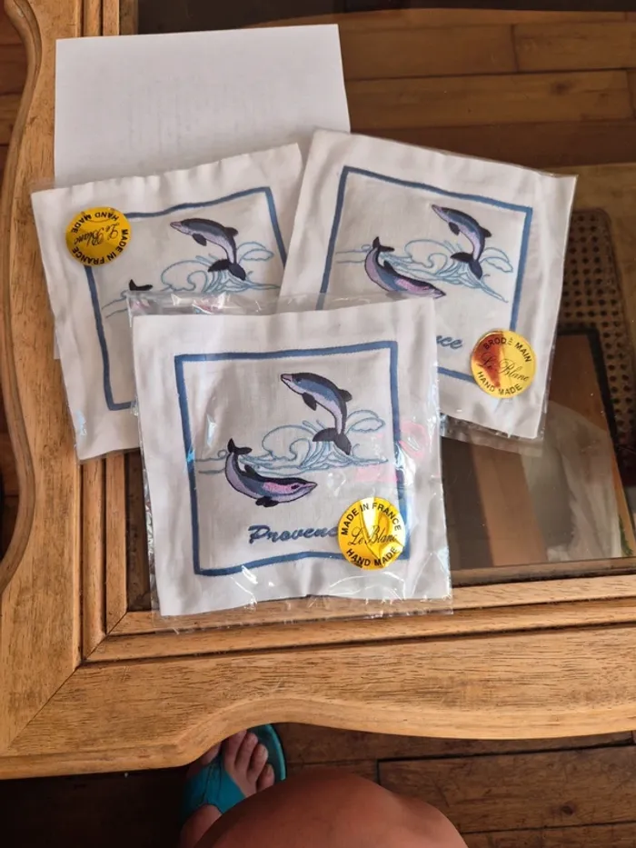 mini coussin de lavande avec broderie dauphin - photo numéro 6