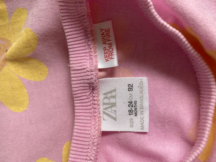 Tee-shirt rose avec marguerite taille 18/24 - photo numéro 5