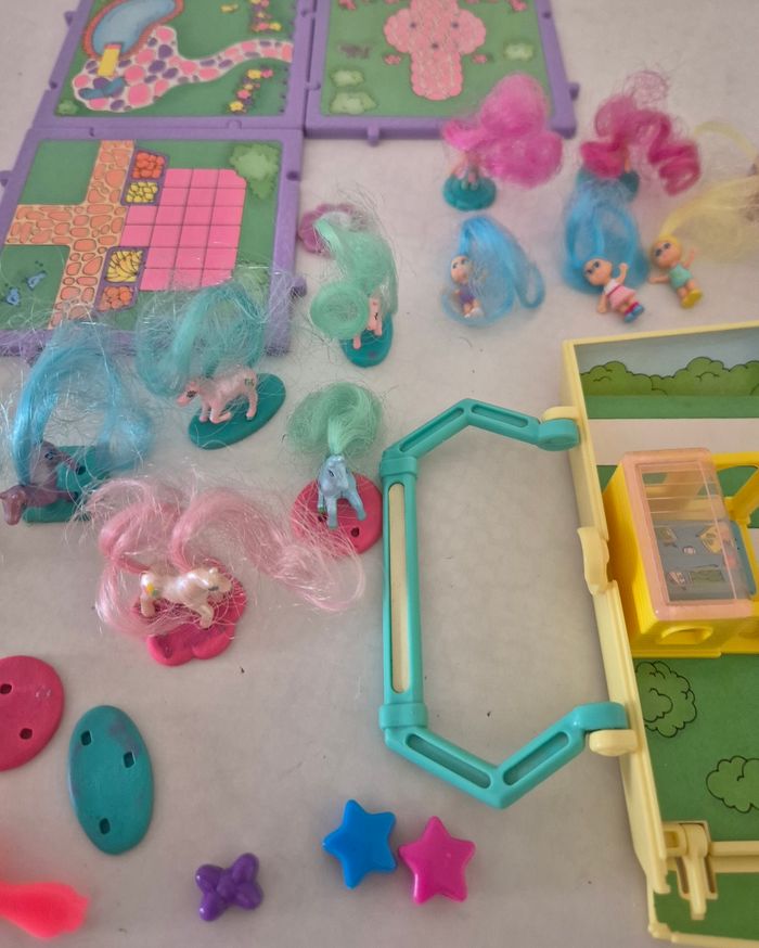 Mini pouces cutie club galoob 1989 école chevaux villages - photo numéro 4