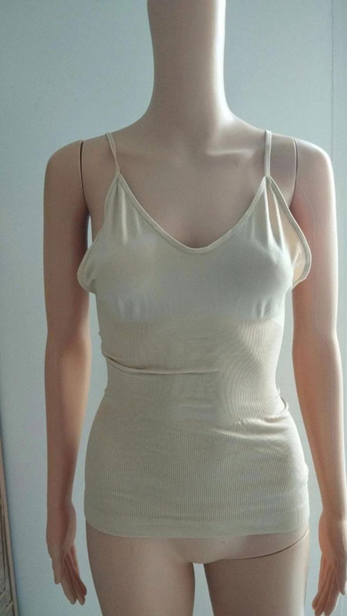 Débardeur haut top beige taille 36 - photo numéro 3