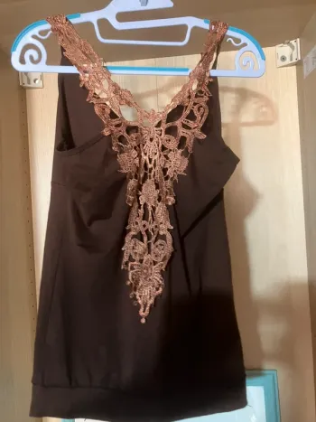 Débardeur dentelle marron @
