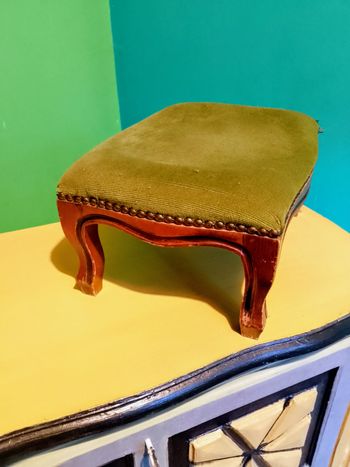 Tabouret repose-pied