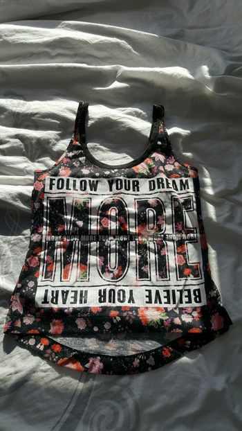 Top Mim taille XS neuf