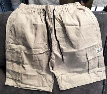Short hks beige L