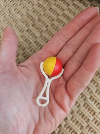 Petit hochet pour poupée vintage