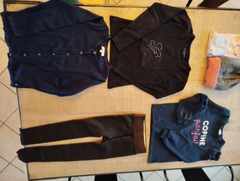 Lot vêtements fille