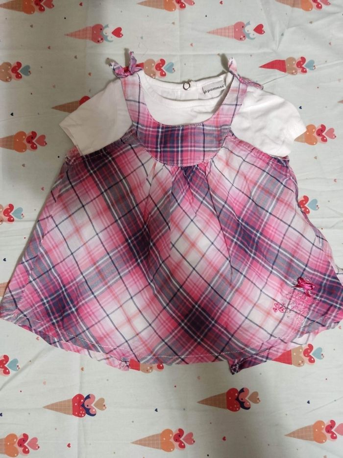 Robe 6  mois