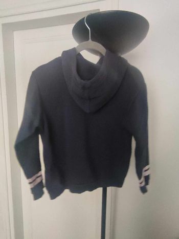 SWEAT  SHIRT A capuche