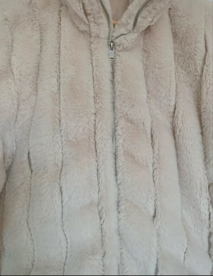 Manteau fausse fourrure H&M