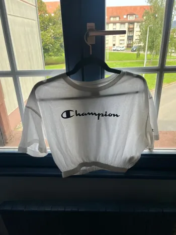 T-shirt champion