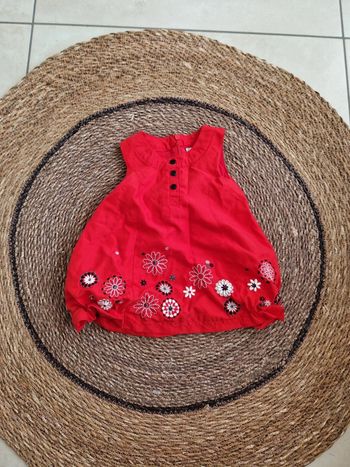 Jolie robe taille 3 mois