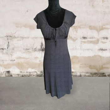 Jolie robe T36 ( voir mensurations car plus étiquette de taille 😊) Cache cache