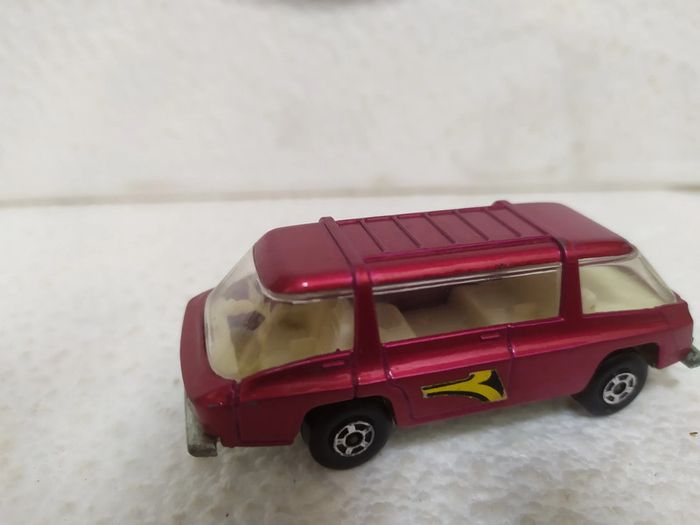 petite voiture métal inter city commuter matchbox
