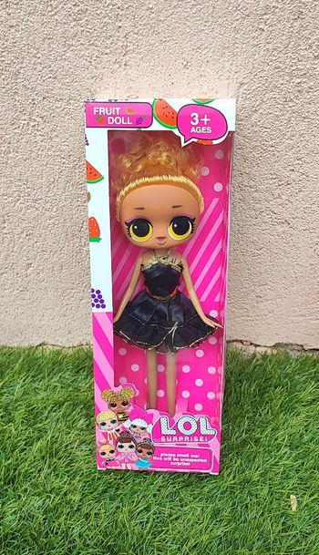 Figurines Poupée LOL surprise neuf dans emballage taille 25cm