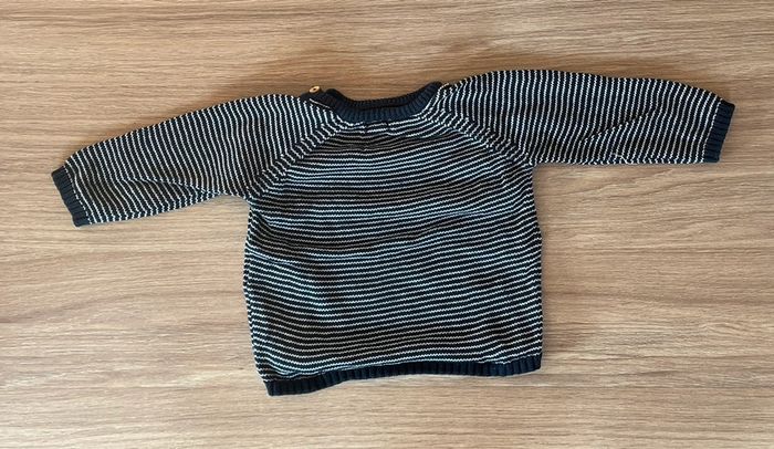 Pull rayé bleu et blanc - photo numéro 2