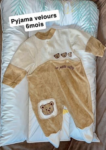 Pyjama velours beige et blanc mixte taille 6mois