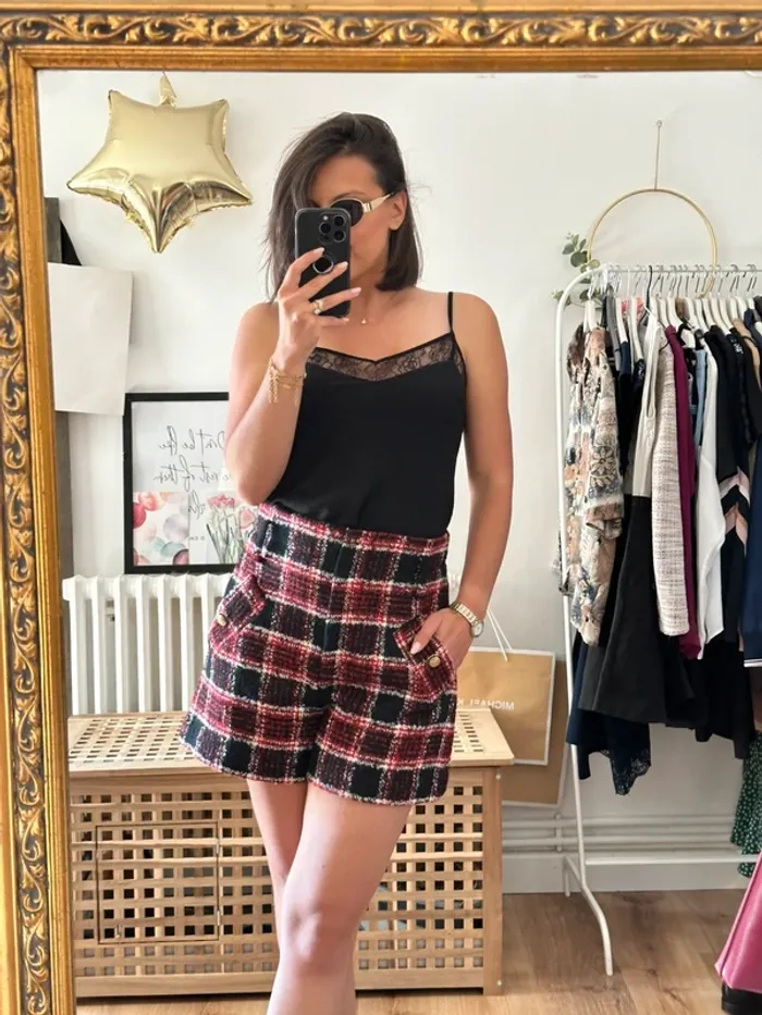 Short Maje noir rouge et blanc taille 40 - photo numéro 5