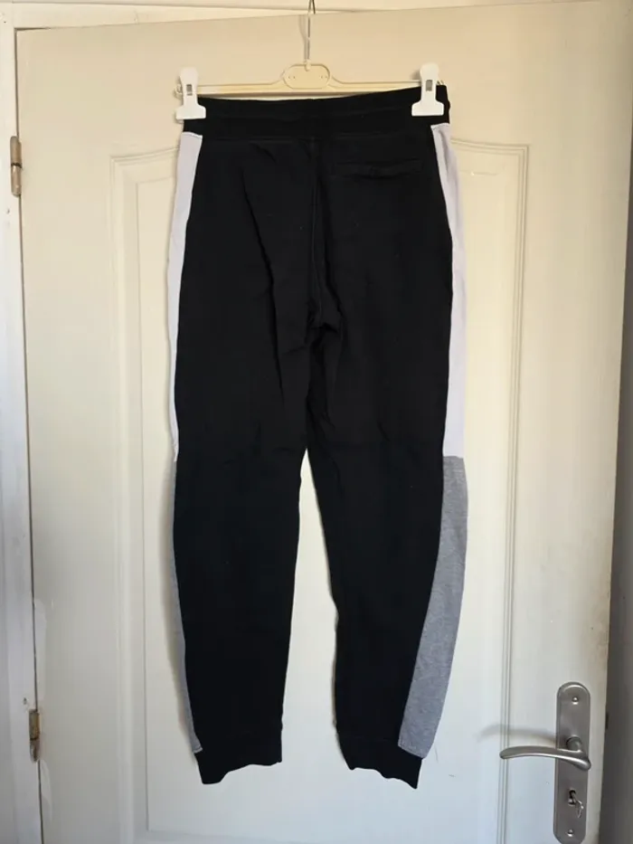 Bas de jogging Kiabi taille S 16 ans 164 176 cm - photo numéro 2