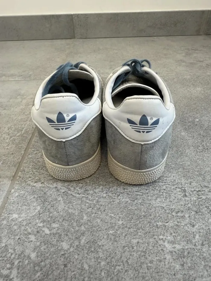Baskets Adidas Gazelle femme taille 38 grises - photo numéro 5