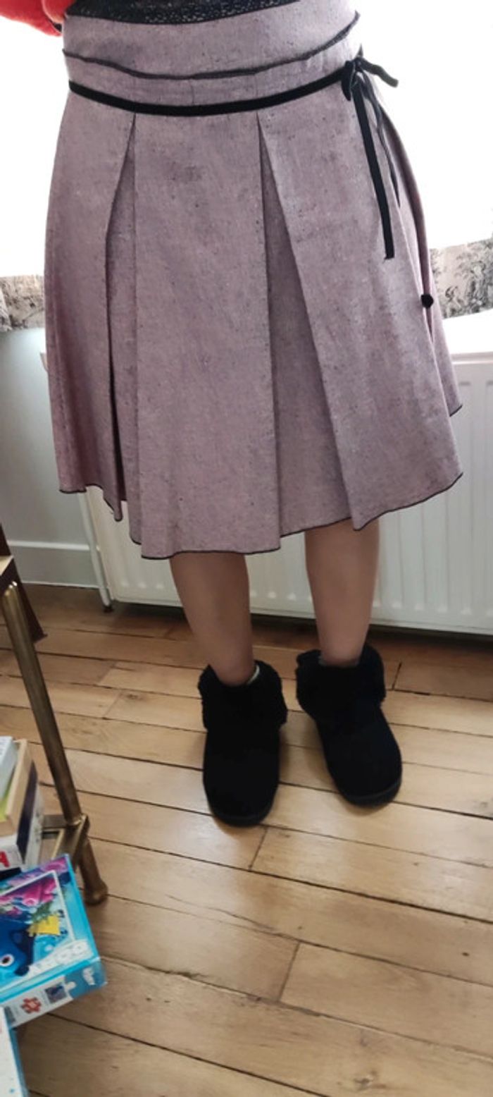 Jupe plissée en laine mi-longue - photo numéro 2