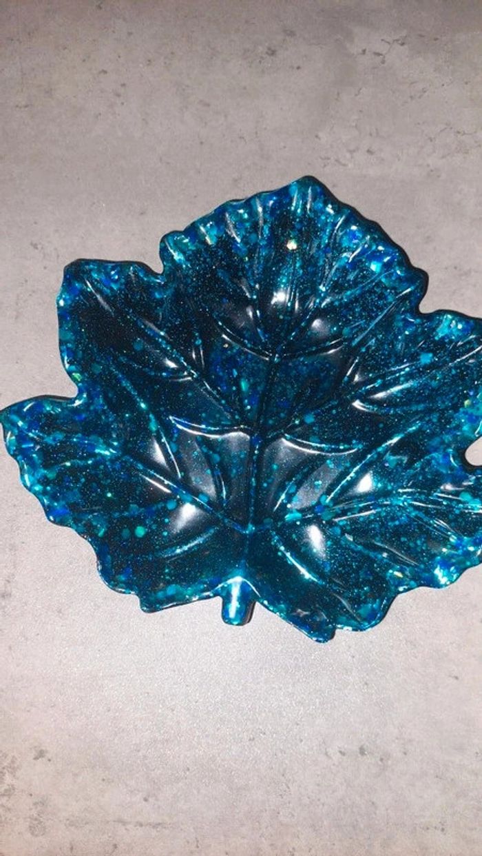 Petit plateau en résine