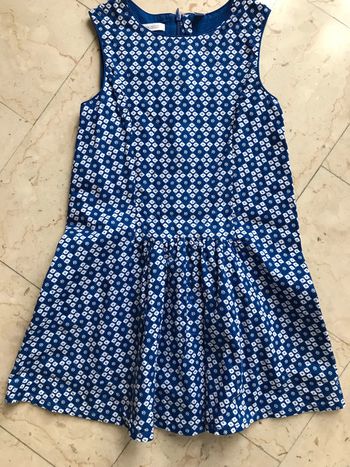 Robe fleurie bleue foncé 8 Ans