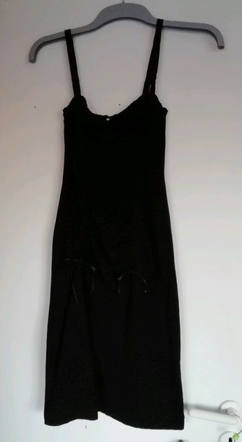 Petite robe noire.