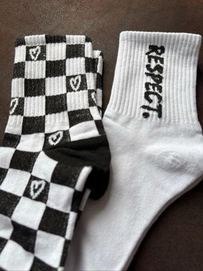 Lot chaussettes damier - photo numéro 2