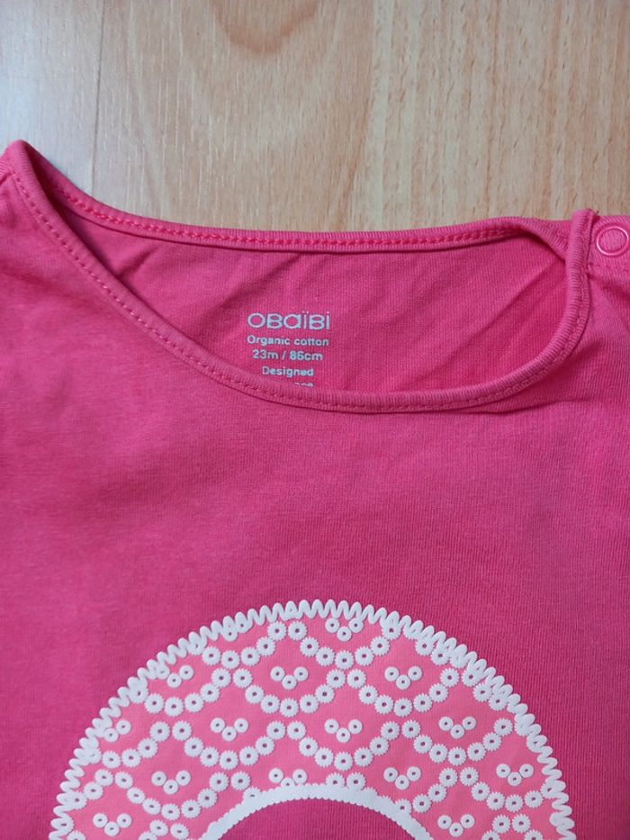 Tee-shirt manches longues rose Obaïbi 23 mois TBE - photo numéro 3