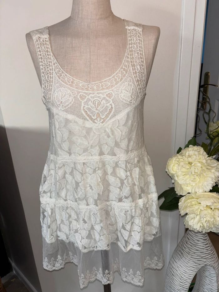 Robe broderie T36 - photo numéro 2