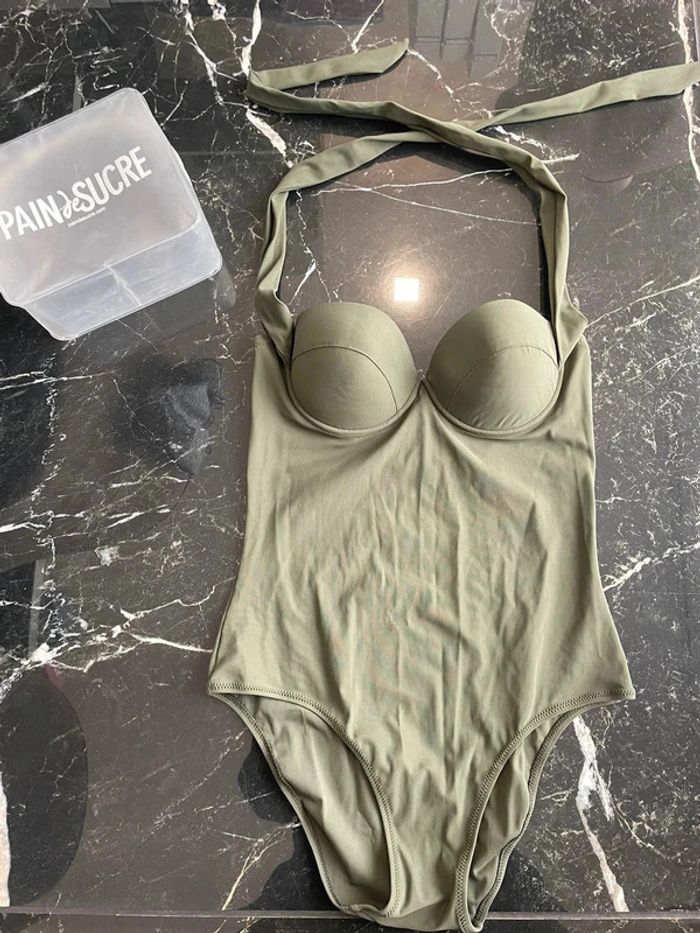 Maillot de bain taille 85B neuf
