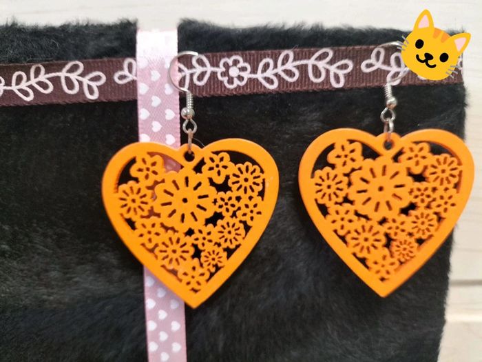 Boucles d'oreilles cœur orange