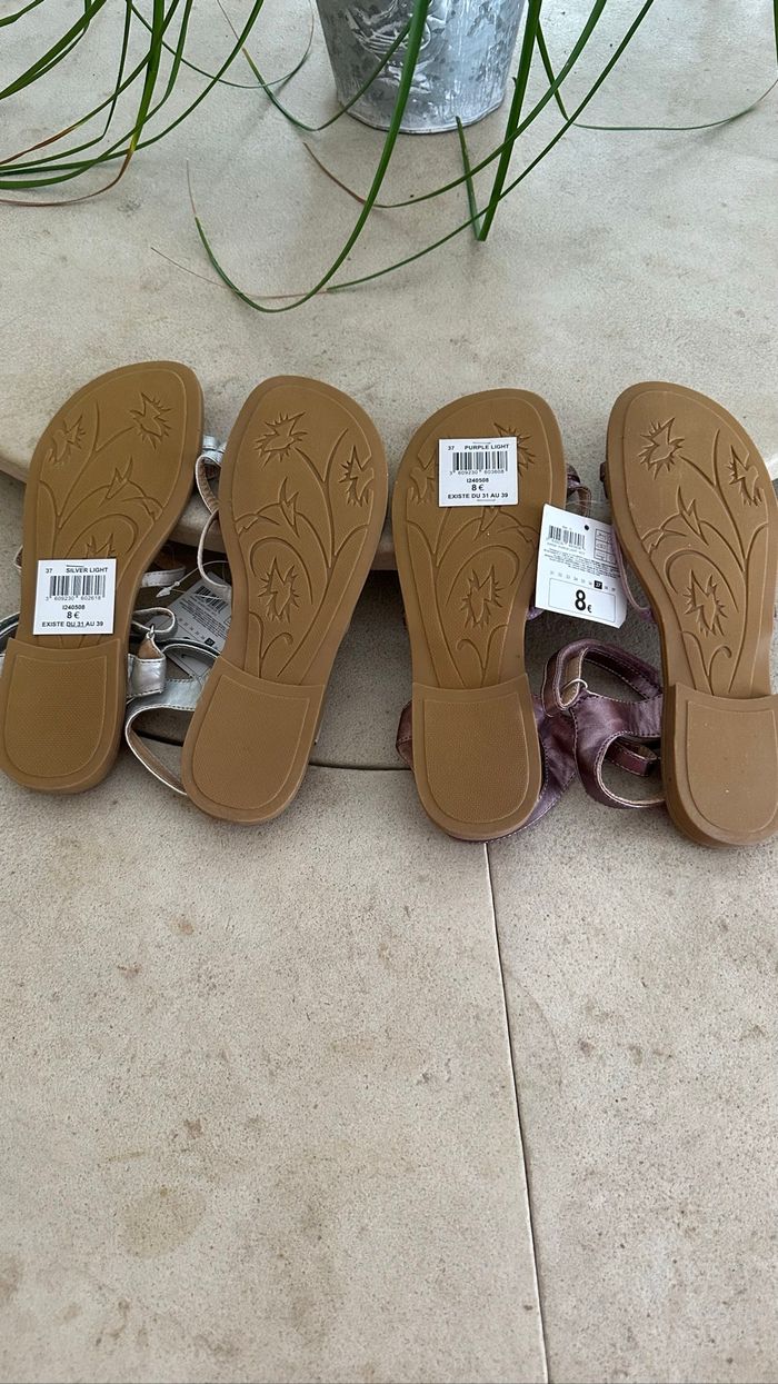 2 paires neuves - photo numéro 4