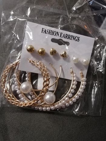 Lot de boucle d oreilles