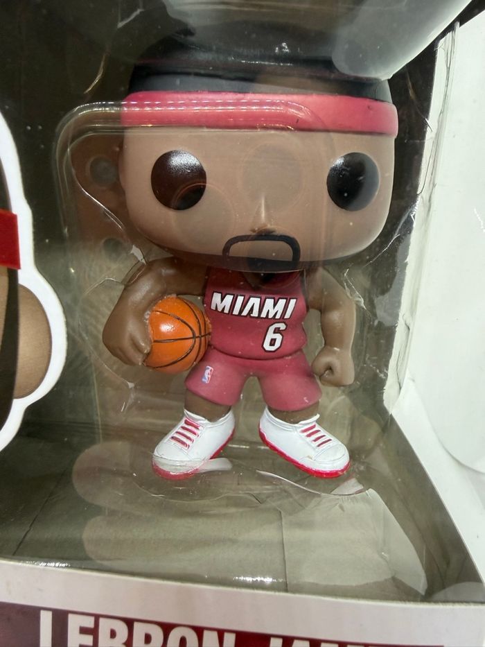 Funko Pop NBA Miami Heat Lebron James 01 - photo numéro 3
