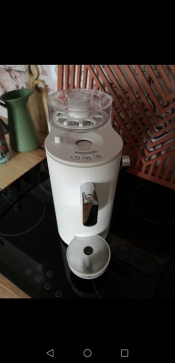 Machine à café blanche Coffee b